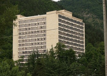 Здание гостиницы в городе Борджоми