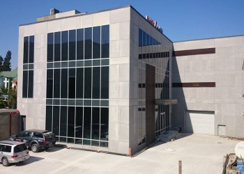 Офисное здание на Ул. Чирнахули в Городе Тбилиси