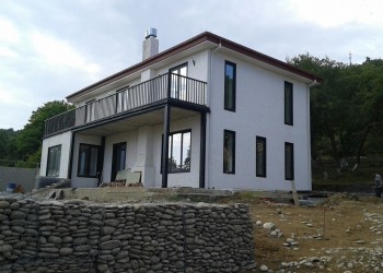 RESIDENTIAL HOUSE  IN TABAXMELA